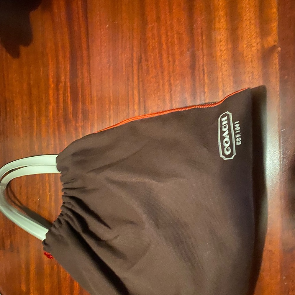 Coach white leather cream jacquard mini soho signature shoulder bag w/ dust bag. - Picture 7 of 9